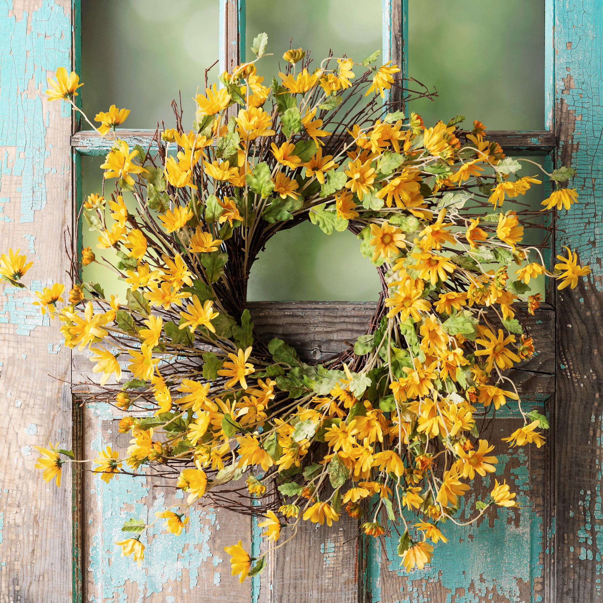 Yellow Daisy Floral Wreath 23"