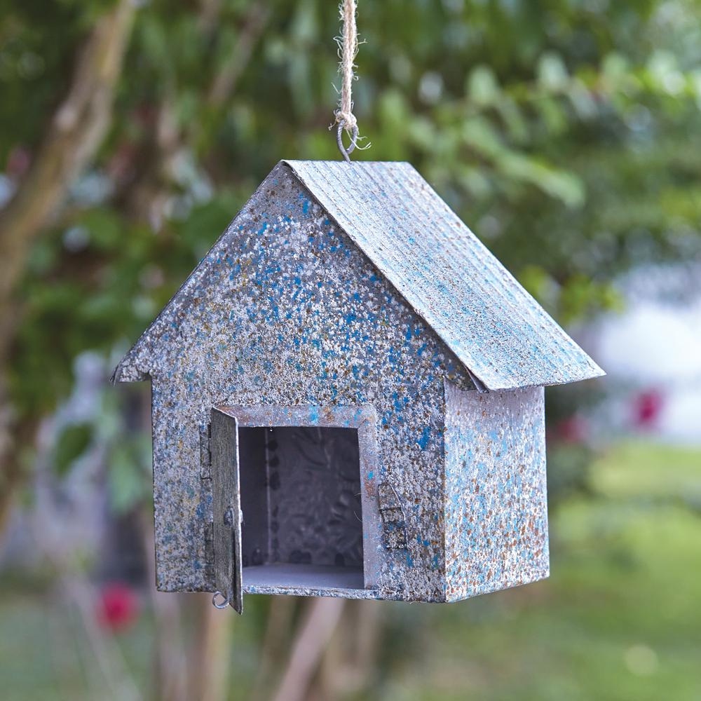 Farmhouse Denim Heart Birdhouse – Rustic Metal Hanging Decor