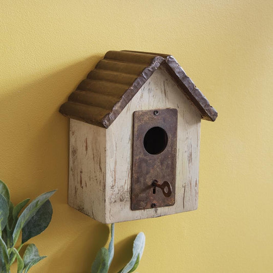 Antique-Inspired Lock and Key Birdhouse – Rustic Wooden Garden Decor